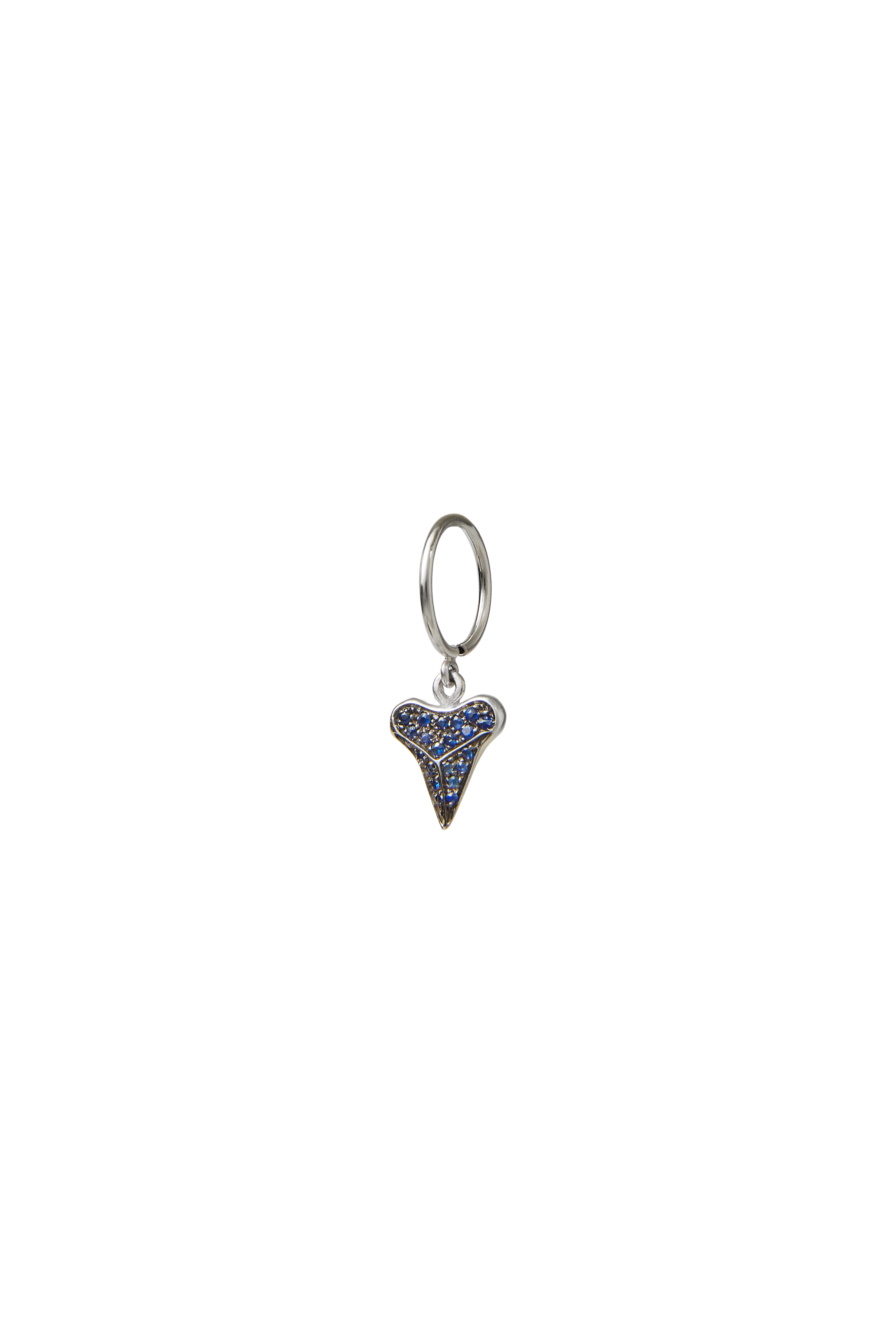 THE SHARK TOOTH WITH BLUE SAPPHIRE